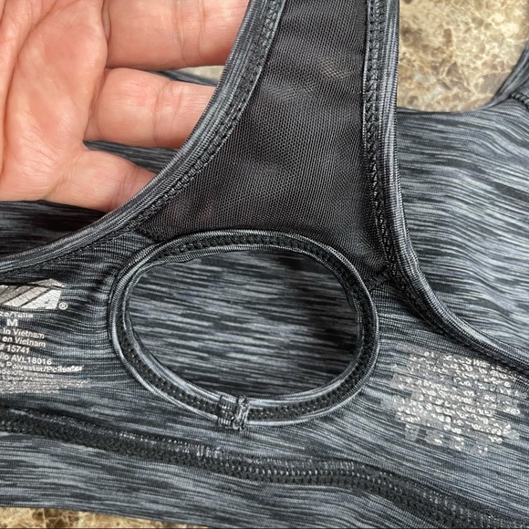 Avía Racerback Cut Out Back Sport Bra SZ M - Picture 7 of 9